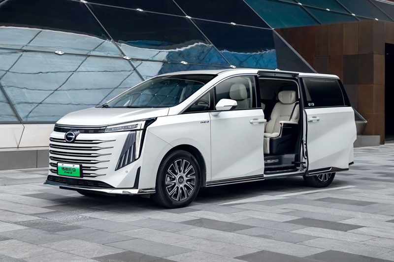 ‘Chuyên cơ mặt đất’ công suất 373 mã lực, siêu tiết kiệm xăng, giá hơn 1 tỷ đồng