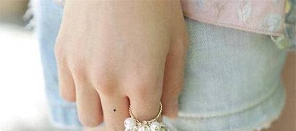 not-ruoi-tren-tay (1).jpeg 2 xem tướng, nốt ruồi, vị trí nốt ruồi, nốt ruồi trên bàn tay