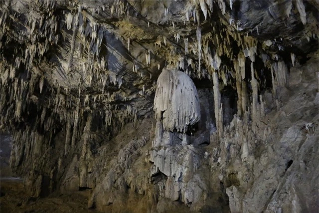 Khám phá hang động Pusamcap - Ảnh 2.
