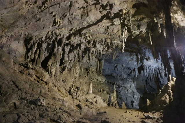Khám phá hang động Pusamcap - Ảnh 3.