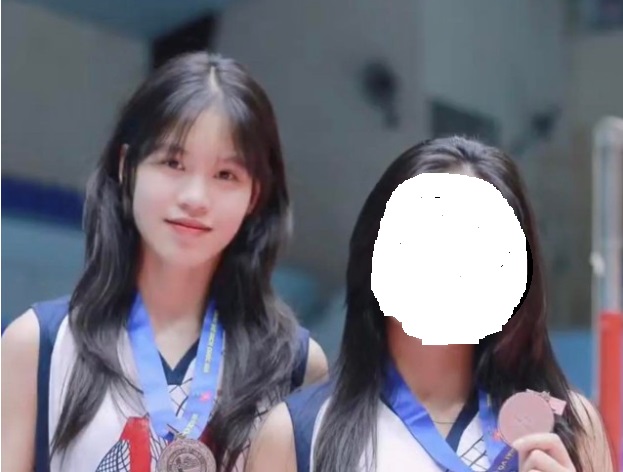 Hotgirl bóng chuyền 16 tuổi cao 1m83 hơn cả hoa khôi Kim Huệ