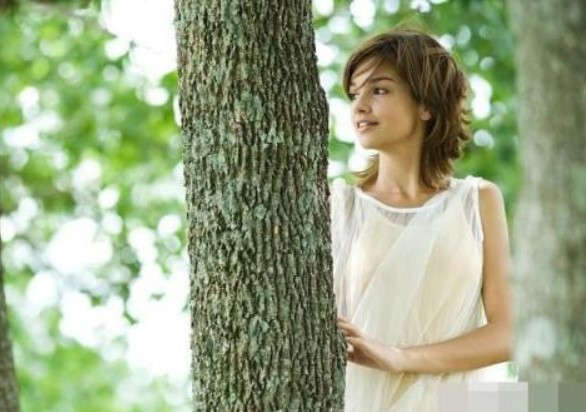 Hầu hết những người phụ nữ từng 'vụng trộm' đều có những 'đặc điểm' sau đây, chỉ cần nhìn thoáng qua là có thể nhận ra