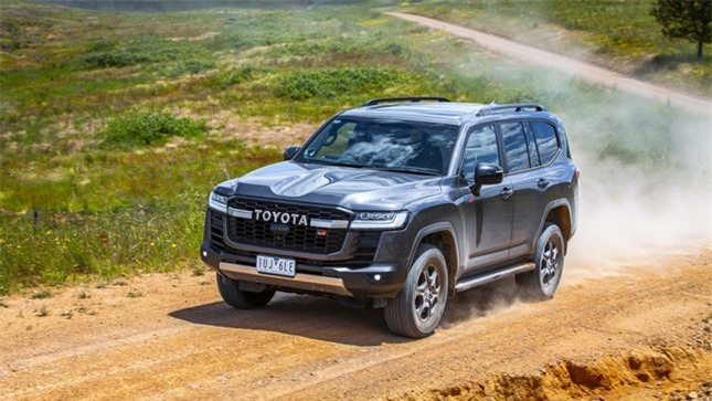 Toyota Land Cruiser sắp có động cơ hoàn toàn mới ảnh 2