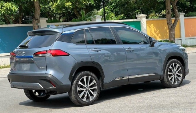 Sau 2 năm lăn bánh, Toyota Corolla Cross Hybrid chạy lướt bán lại với giá khó tin