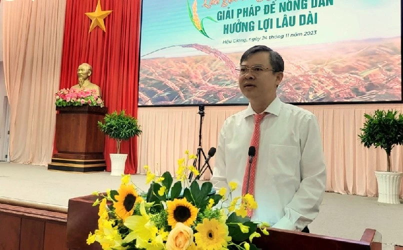 Ông Trương Cảnh Tuyên - Phó Chủ tịch Thường trực UBND tỉnh Hậu Giang phát biểu tại hội thảo.