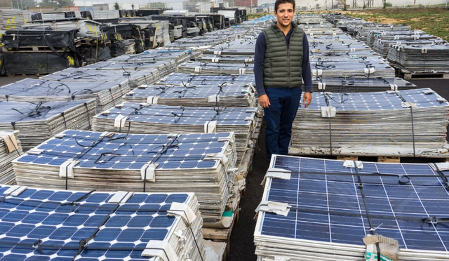 Pin mặt trời tái chế thành chai nước hoa, linh kiện bán dẫn