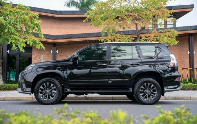 Bất ngờ giá chào bán của Lexus GX460 cũ sau 7 năm lăn bánh