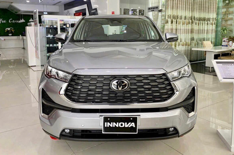 CLIP: 8 ưu điểm đáng ‘đồng tiền bát gạo’ của Toyota Innova Cross
