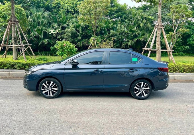 Chỉ sau 1 năm lăn bánh, Honda City chạy lướt lên sàn xe cũ với giá cực "mềm"