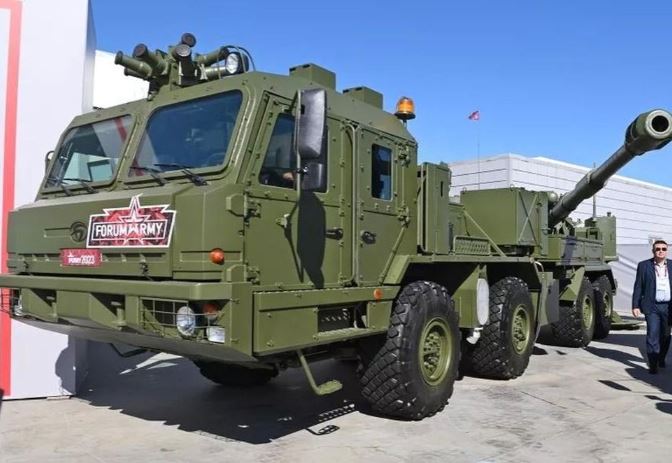 Pháo tự hành 2S43 Malva được 'sản xuất khẩn cấp' đã tới tay Quân đội Nga