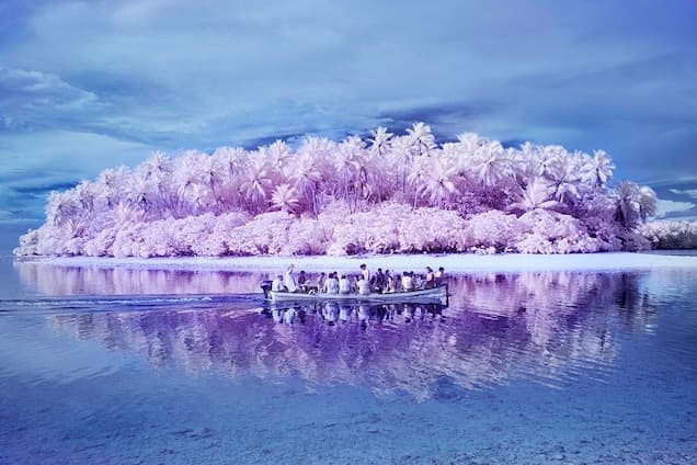 Bí ẩn hòn đảo nhỏ bé với 1/10 dân số bị mù màu, chỉ có thể nhìn thế giới bằng hai màu đen và trắng