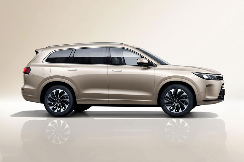 SUV Huawei công suất 449 mã lực, siêu tiết kiệm xăng, giá hơn 800 triệu chạm mốc 100.000 đơn đặt hàng