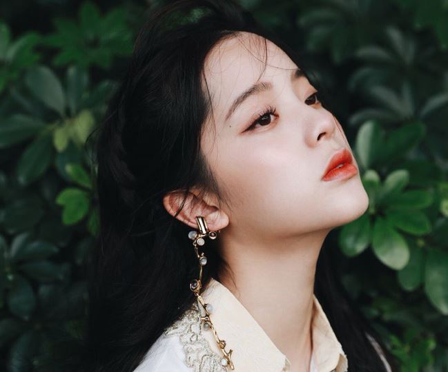 Khi đứng trước gương, nếu phụ nữ nhìn thấy 3 điều 'nguy hiểm' này hiển hiện thì hãy nhanh chóng xem xét lại cuộc hôn nhân của mình kẻo muộn!