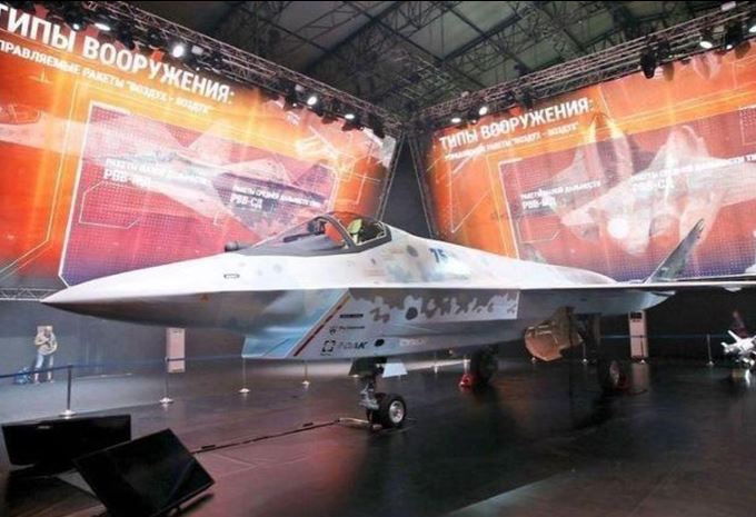 Tiêm kích hạng nhẹ Su-75 hay MiG-35 là tương lai của Không quân Nga?