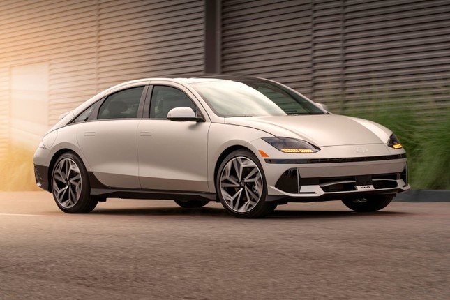 Xe điện Hàn Quốc có tốc độ sạc pin nhanh nhất thế giới