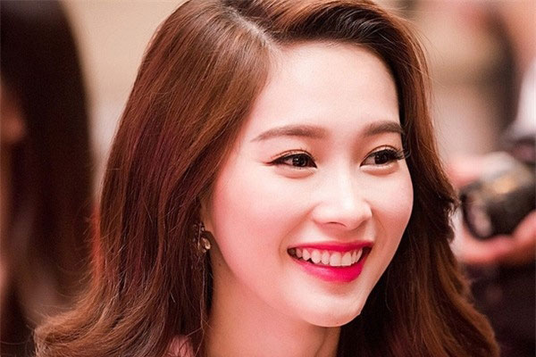 Vì sao cổ nhân nói: Tính cách phụ nữ được viết trên khuôn mặt, nhân phẩm khắc sâu nơi đáy mắt?