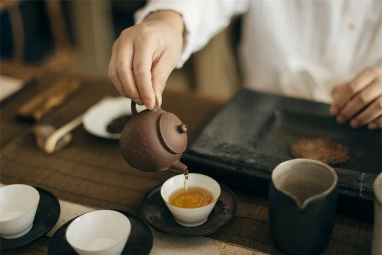 Nghi thức uống trà đạo của người Trung Quốc: Vô cùng cầu kỳ, phức tạp, chỉ dành tiếp khách quý - 1