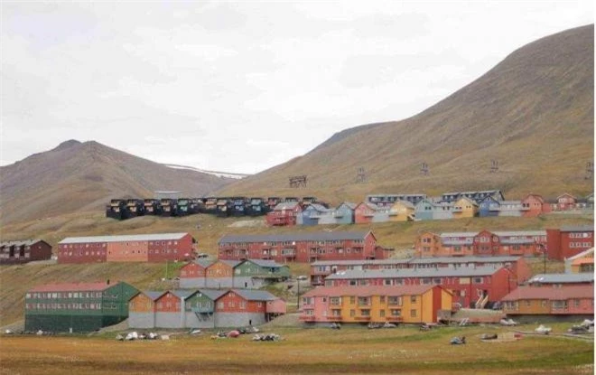 Longyearbyen (1).jpg 4