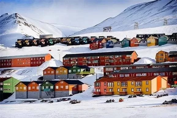 Longyearbyen (1).jpg 5