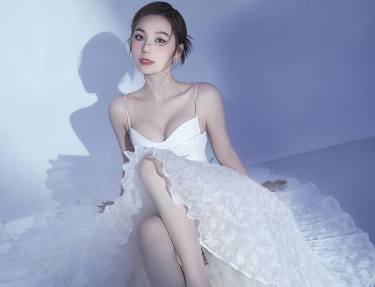 'Ngất ngây' trước đường cong của hot Tiktoker triệu view, là á hậu Hoa hậu Trái đất Việt Nam 