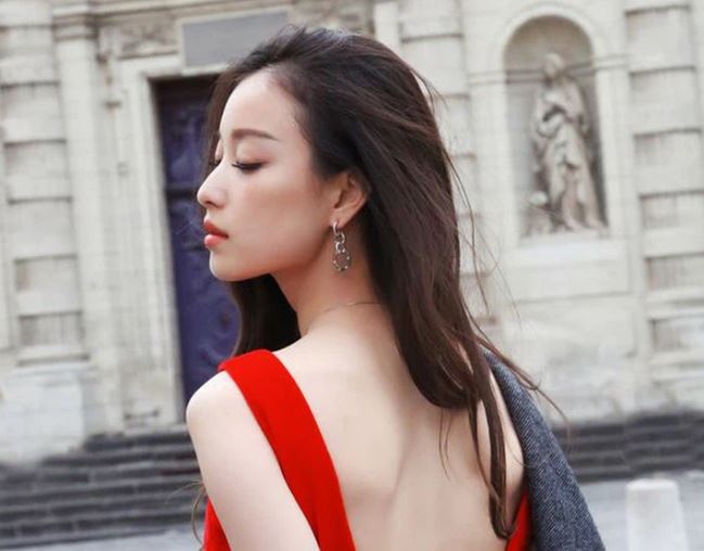 Hôn nhân tan vỡ không khiến phụ nữ tuyệt vọng nhưng 4 điều sau đây lại đủ sức 'hủy hoại' cuộc đời bạn, hãy 'tỉnh ngộ' trước khi quá muộn!