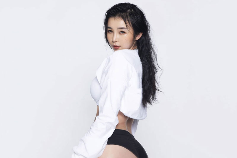 Nữ MC thể thao đẹp nhất Trung Quốc: Chiều cao 1m78, thân hình nóng bỏng