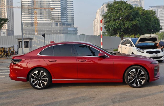 Bất ngờ giá chào bán của VinFast Lux A2.0 cũ sau 2 năm lăn bánh