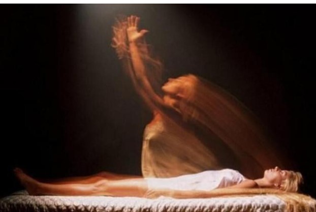 Con người không sợ hãi khi nhìn thấy xác của tất cả các loại động vật, tại sao họ lại sợ hãi khi nhìn thấy xác của đồng loại?