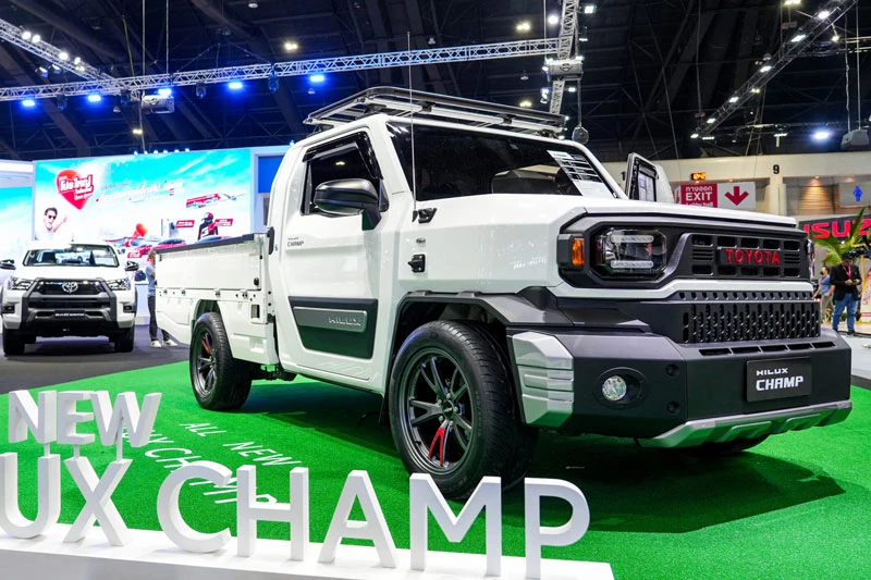 1. Toyota Hilux Champ.