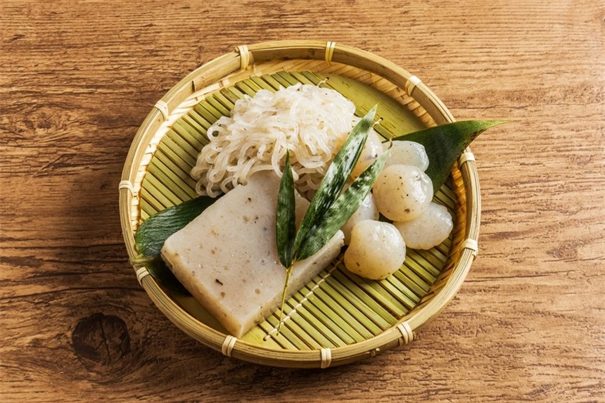 Món ăn đặc sản làm từ lưỡi quỷ tại Nhật Bản: Tên gọi đáng sợ nhưng lại có công dụng thần thánh - Ảnh 1.