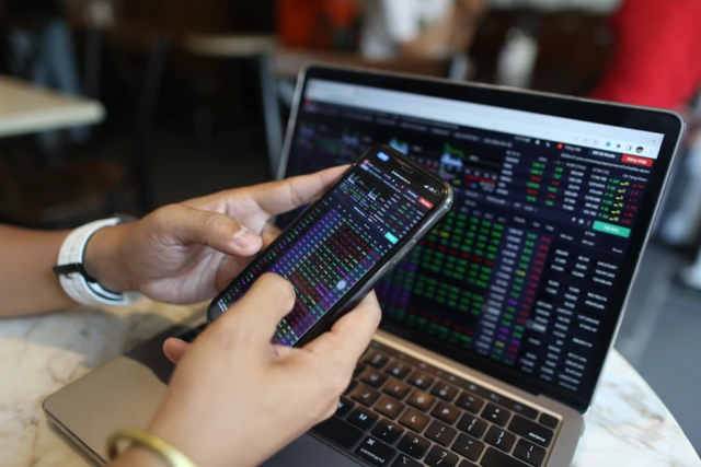 Làm sạch, chuẩn hóa dữ liệu chứng khoán