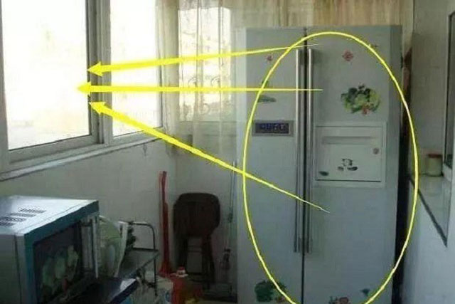 Tại sao người giàu không đặt tủ lạnh những nơi này?