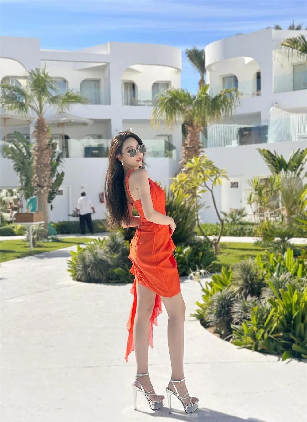 Á hậu Ngọc Hằng khoe dáng với bikini ở Hoa hậu Liên lục địa - Ảnh 8.