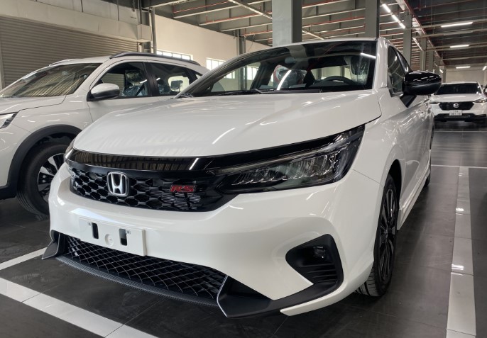 Đẩy doanh số cuối năm, Honda City nhận ưu đãi hấp dẫn quyết đấu Toyota Vios, Hyundai Accent