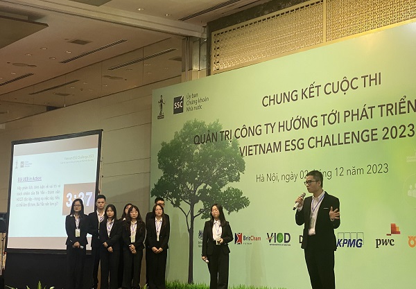 Chung kết Vietnam ESG Challenge 2023 diễn ra đầy gay cấn, kịch tính