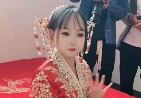 Cô dâu mang gương mặt "non choẹt" với nghi vấn tảo hôn và sự thật bất ngờ