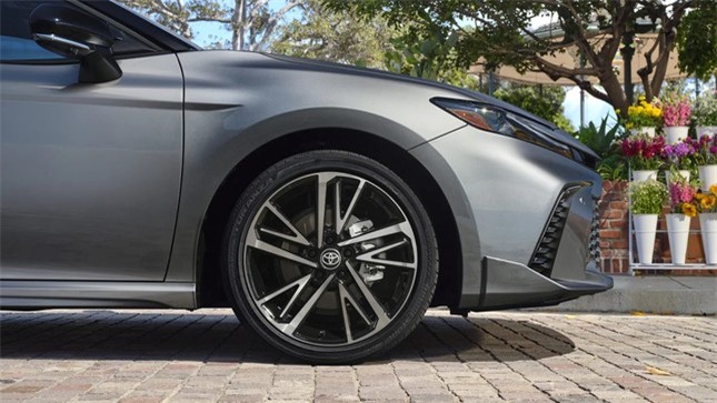 Những nét mới trên Toyota Camry 2025 ảnh 6