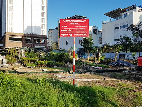 Khu đất A9 mặt tiền đường Võ Văn Kiệt vừa được Trung tâm Phát triển quỹ đất TP Đà Nẵng đấu giá thành công quyền sử dụng đất.