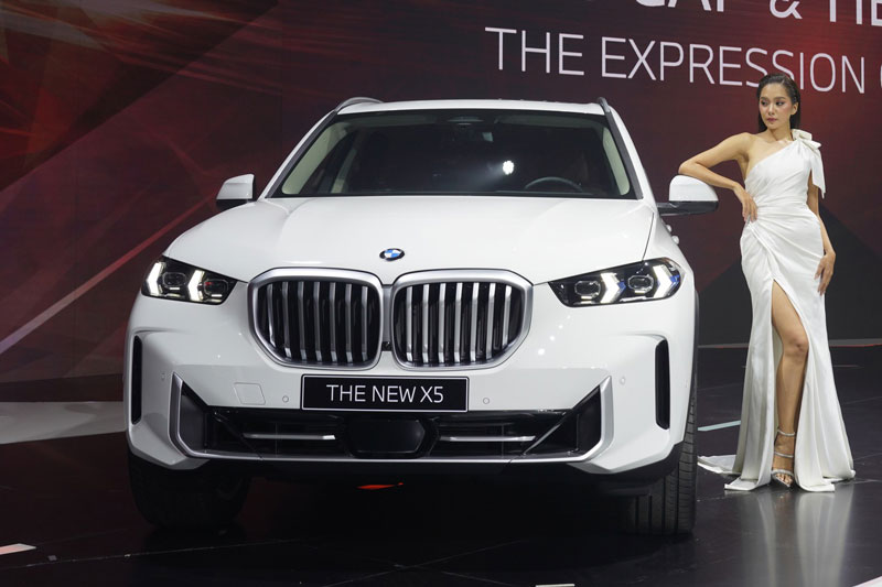 Bảng giá xe BMW tháng 12/2023: Thêm sản phẩm mới, giảm 50% lệ phí trước bạ