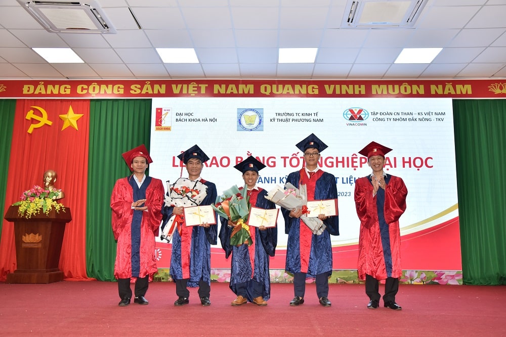 Công ty nhôm Đắk Nông có thêm 35 cử nhân ngành kỹ thuật vật liệu