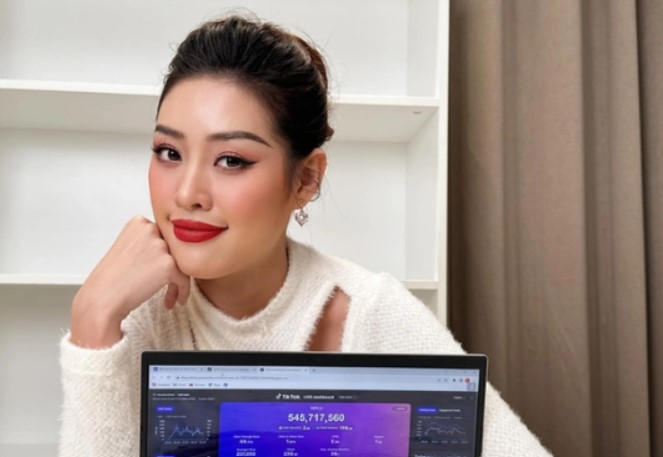 Hoa hậu Vbiz bán hàng hơn 500 triệu đồng trong một phiên livestream