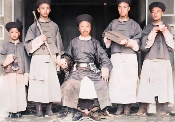 Từ Hi phong cho cha của Phổ Nghi làm nhiếp chính vương, vì sao khi nhà Thanh sụp đổ lại không làm gì?