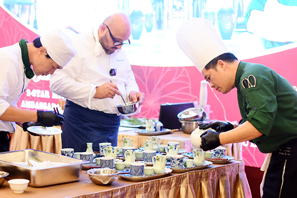 Đà Nẵng: Phát triển ẩm thực thành sản phẩm du lịch đặc sắc