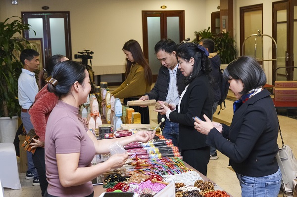 Cần cơ chế riêng cho sản phẩm OCOP tiếp cận sàn thương mại điện tử, siêu thị lớn