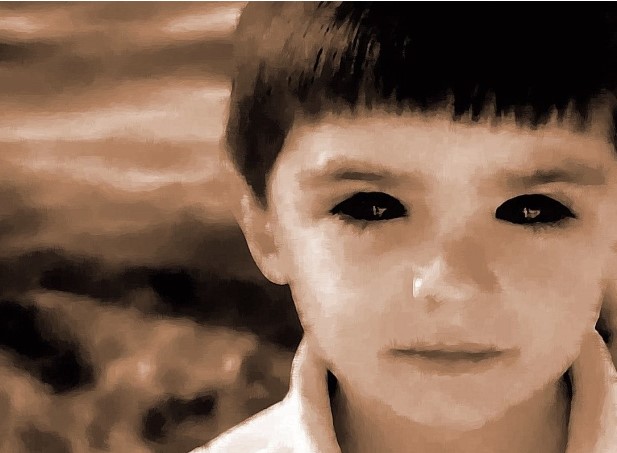 Bí ẩn về trẻ mắt đen và những câu chuyện kinh dị qua lời kể của các nhân chứng