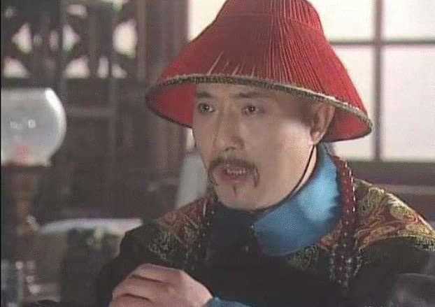 Quan tham bị phán tội chết, ngồi trong nhà lao la hét lớn một câu, hoàng đế Khang Hi nghe thấy liền miễn chết và phục chức