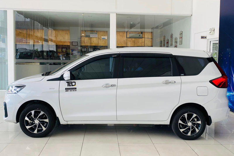 Xe gầm cao siêu tiết kiệm xăng của Suzuki giảm giá 110 triệu đồng trong tháng 12