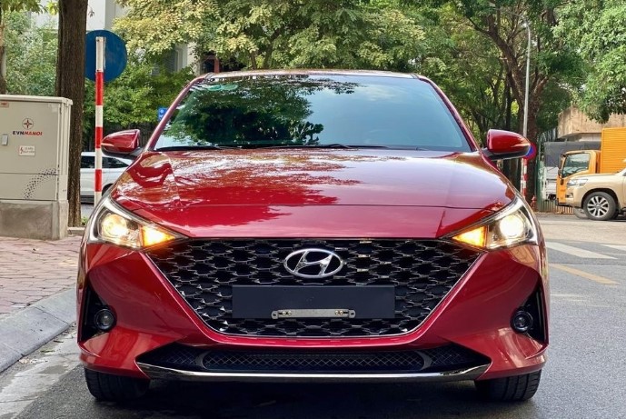 Bất ngờ giá chào bán của Hyundai Accent "siêu lướt" mới lăn bánh vỏn vẹn 4.500 km