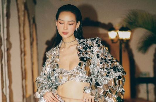 Bảo Ngọc mặc táo bạo khi sắp hết nhiệm kỳ Hoa hậu Liên lục địa