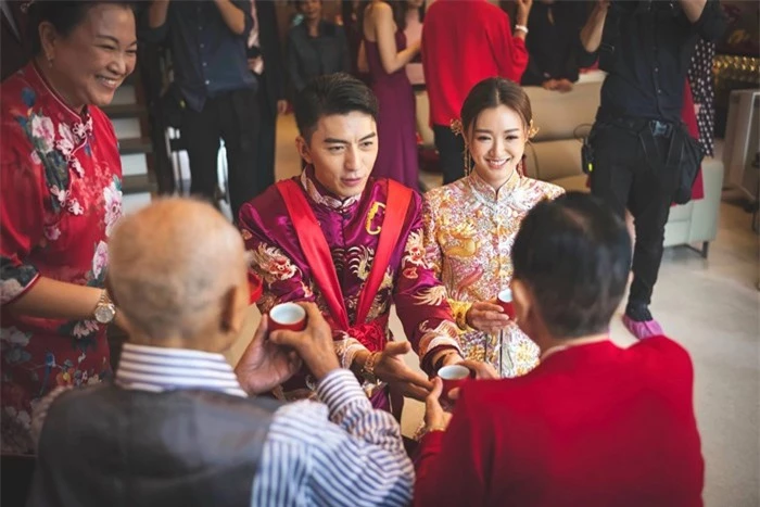 Nam vương TVB làm đám cưới &#34;trĩu vàng&#34; với con gái &#34;Vua đồ lót&#34;: Nhận ngay nhà 245 tỷ đồng, đón quý tử khi U50 - 7